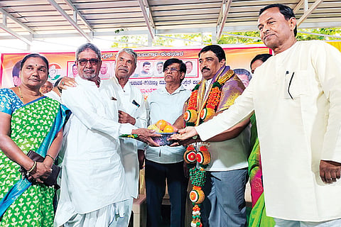 201221 Yalaburga Sharanagouda MLC Honor
