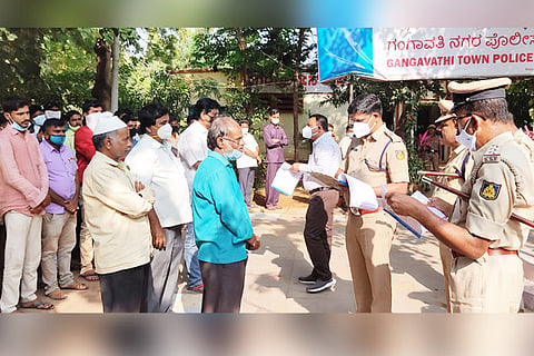 21122021 gangavathi sp visit