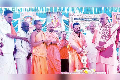 22122021 Manvi guruvandana program
