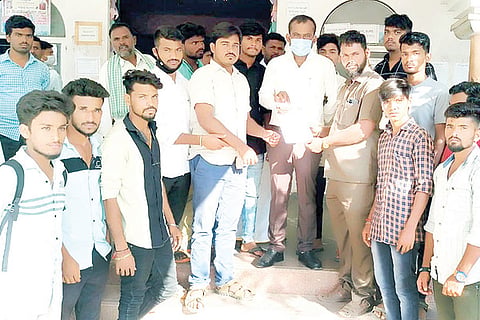 251221 Harapanahalli Gore Banjar Community Protest