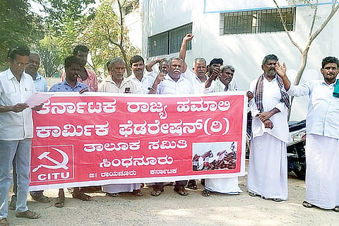 251221 Sindhanuru Hamali Labors Protest