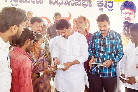 271221 Kurdi MLA Compensation check issue