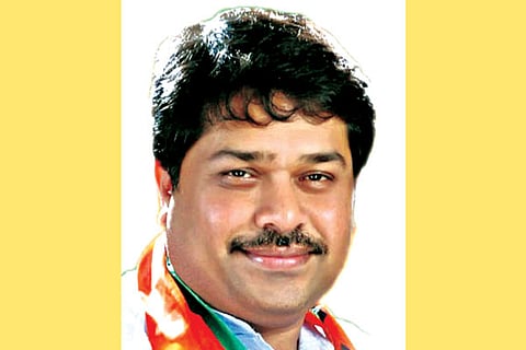 K S Naveen