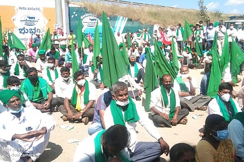 11-klr-003- kodihalli protest