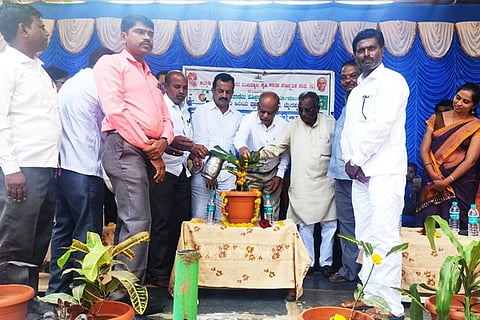 110122 Alwandi Inaugurate the smart class in school