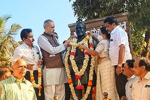 12SIRSI4