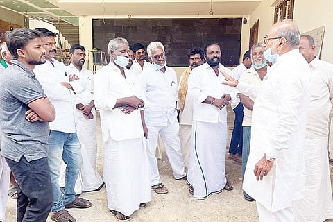 16012022 Sindhanoor MLA visit
