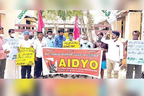 28012022 Gangavati AIDYO PROTEST