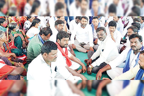 310122 Potnal Outrage over Ambedkar's insult to portrait
