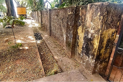 Gandhinagara School Compound