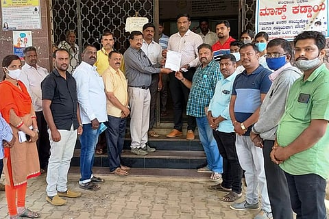 PROTEST HANAGAL
