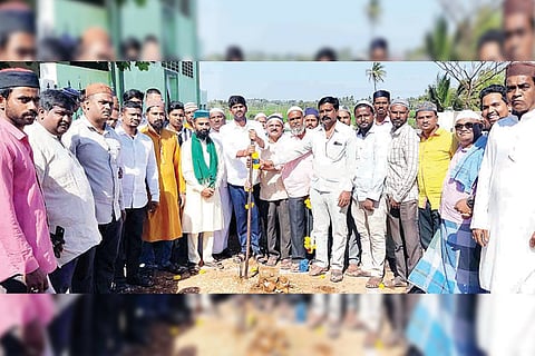 040222 MLA JN Ganesh landslide for CC road construction in Kampli