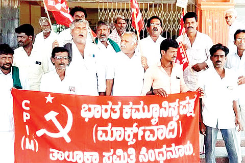 110222 Hijab-Kesari Controversy Sindhanuru CPIM Protest