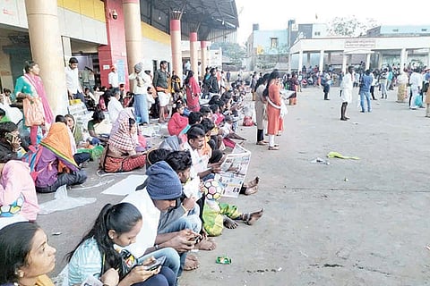 25022022 Kottur fair