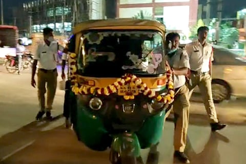 auto 1