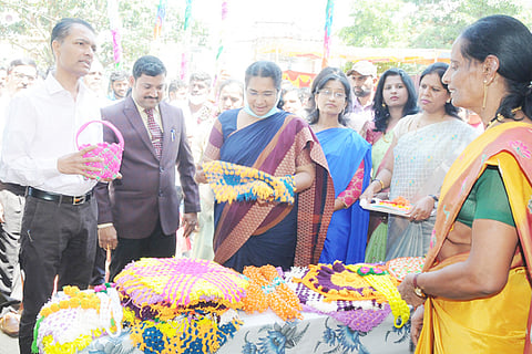 08TMK_Mahila_Dana_CEO
