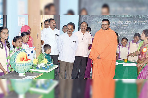 090322 Manvi Science Exhibition