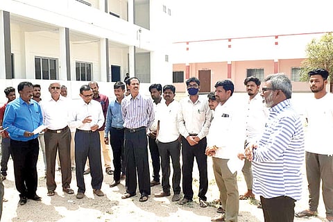 140322 Tavaragera VSK VV Team Visit College