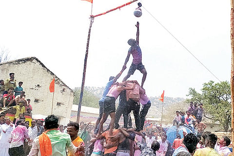 190322 Manvi Holi Celebration