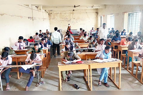 28032022 Mudagal SSLC exam