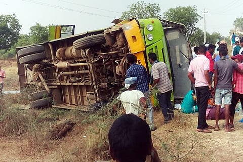 Gadaga Bus