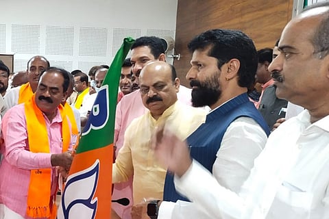 M.1 dhl X MLA BJP Serpade News ph 1