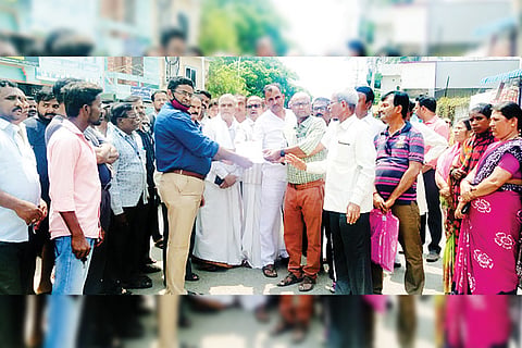 080422 Koppal 21th ward Residents Appeal for Basic needs
