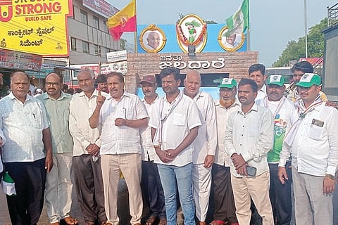 17Hirebagewadi1