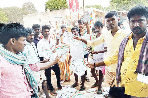260422 Gouripura Villagers showing documents