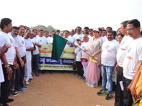 web02