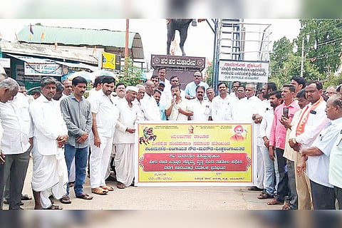 090522 Yalaburga Panchamasali Community Protest