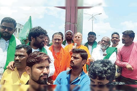 270522 MMHalli Water for Walk