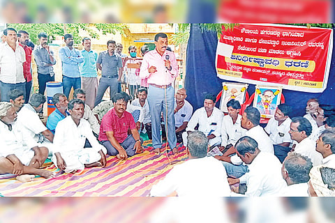 310522 Protest at Kavitala Pattana panchayat