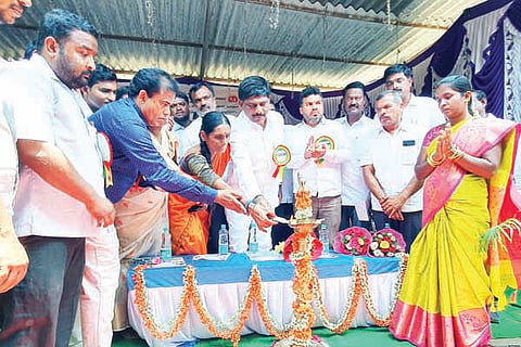 5 kunigal ..