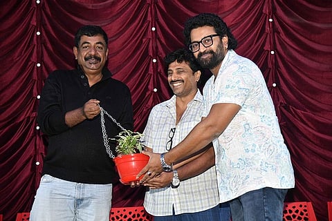 Harikathe Alla Girikathe