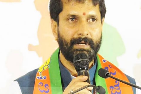 ct ravi