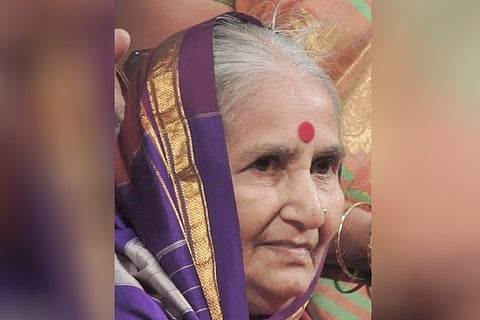 senior artist Lakshmibai enagi i