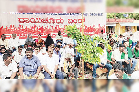 060622 Raichur Band Protest