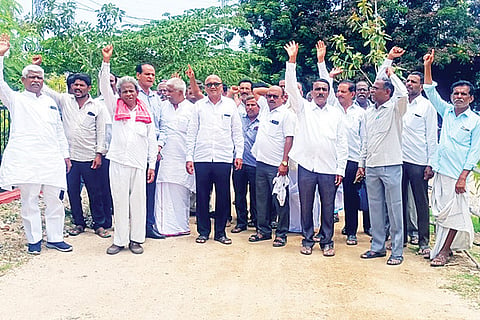 080622 Sindhanuru Protest led by Basavakendra