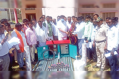 110622 Harapanahalli Gang welfare project