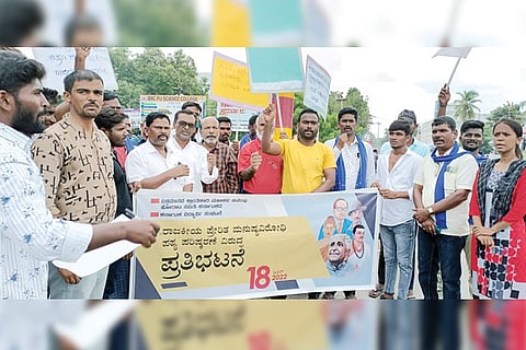 180622 Gangavati Text Book Protest