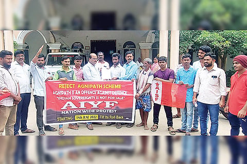 230622 Harapanahalli Resistance to abandon Agnipathn project
