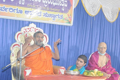 07TMK_Krishna_Mandira 1