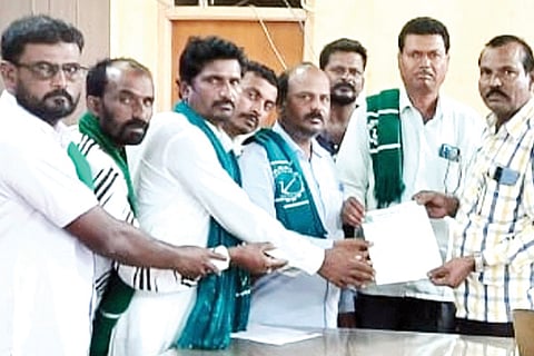 080722 Devadurga Karnataka State Farmers Association Petition