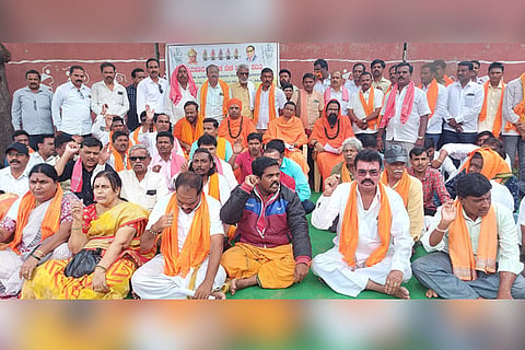 11072022 raichur protest
