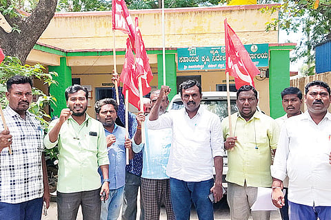 190722 Gangavati CPIM Protest