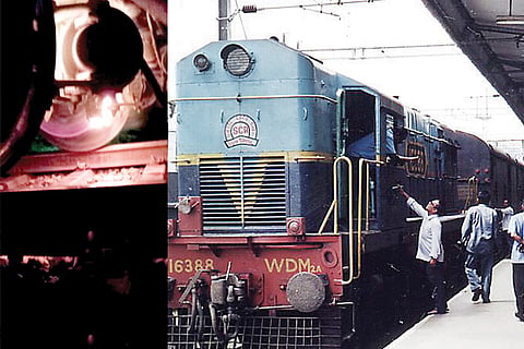190722 Hampi Express Train Fire on Engine