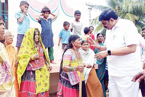 24072022 sandur g karunakarareddy visit