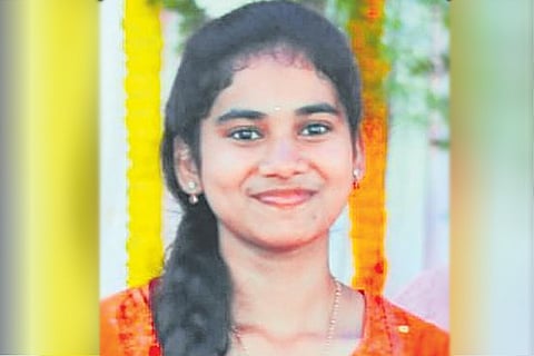B Tech Student