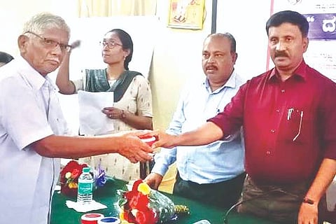 Chitradurga, Dantapankti, District Hospital,